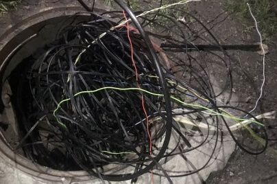 12 open wells of the cable sewer in one night